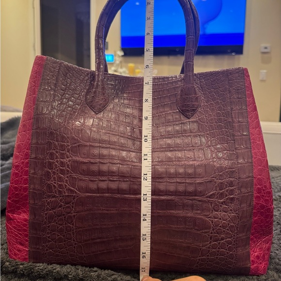 NANCY GONZALEZ PURPLE/PINK CROC EMBOSSED TOTE BAG - Picture 6 of 8